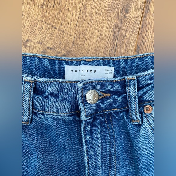 SOLD! Topshop mom jeans! - Picture 3 of 4